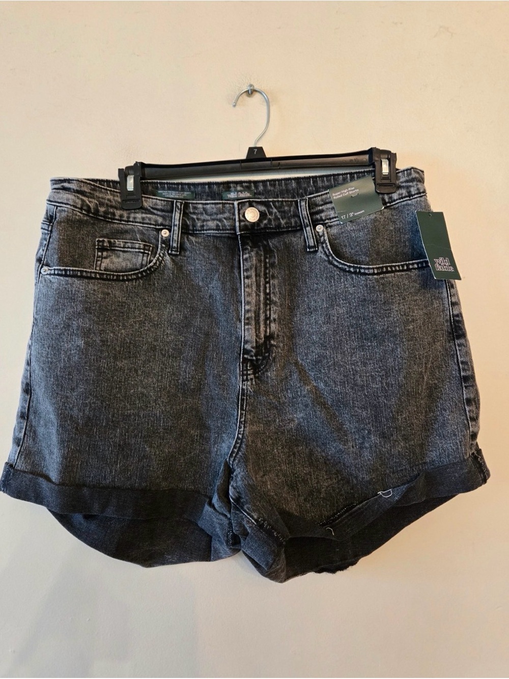 Wild fable black super high rise rolled cuff jean shorts size womens 17